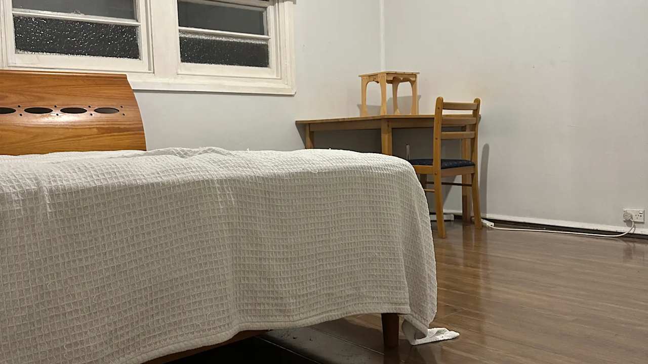 Furnished room in a share house