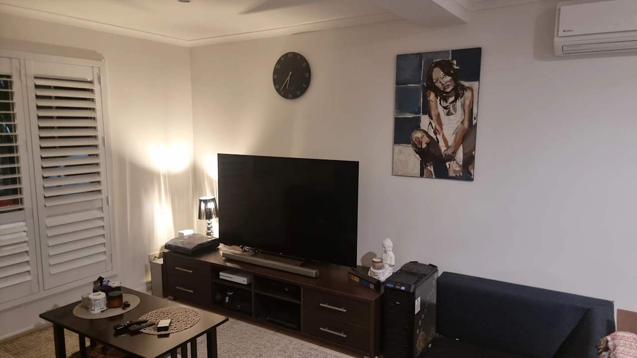 Unfurnished room with own bathroom