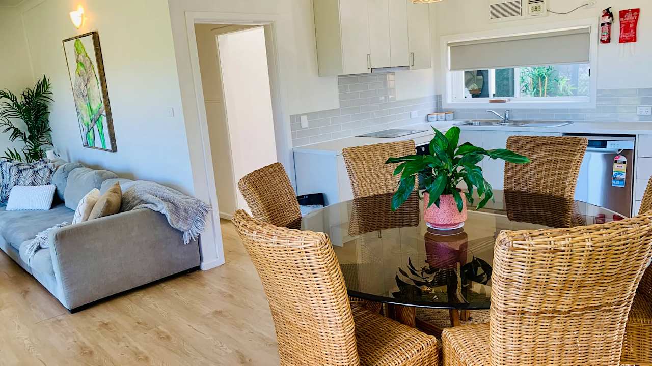 Whole property with 2 rooms for rent