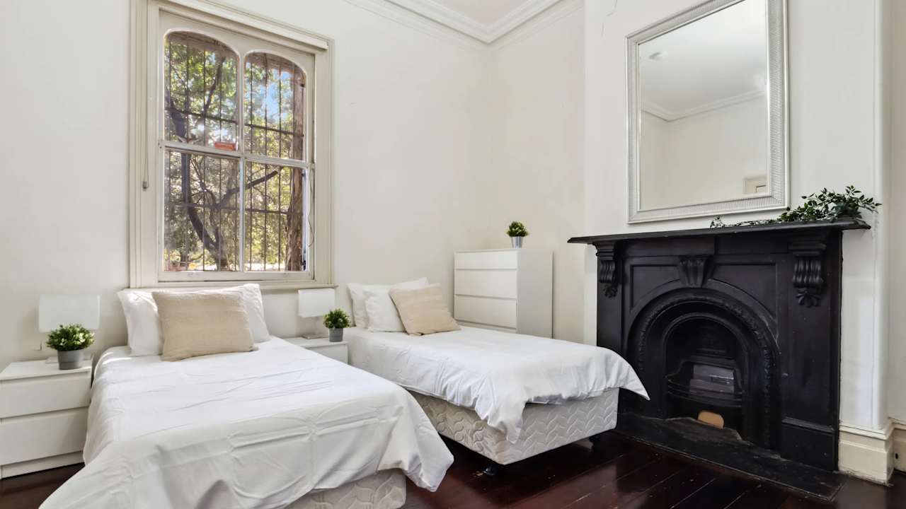 Furnished room in a share house