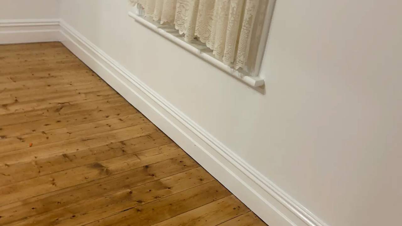 Room in a share house