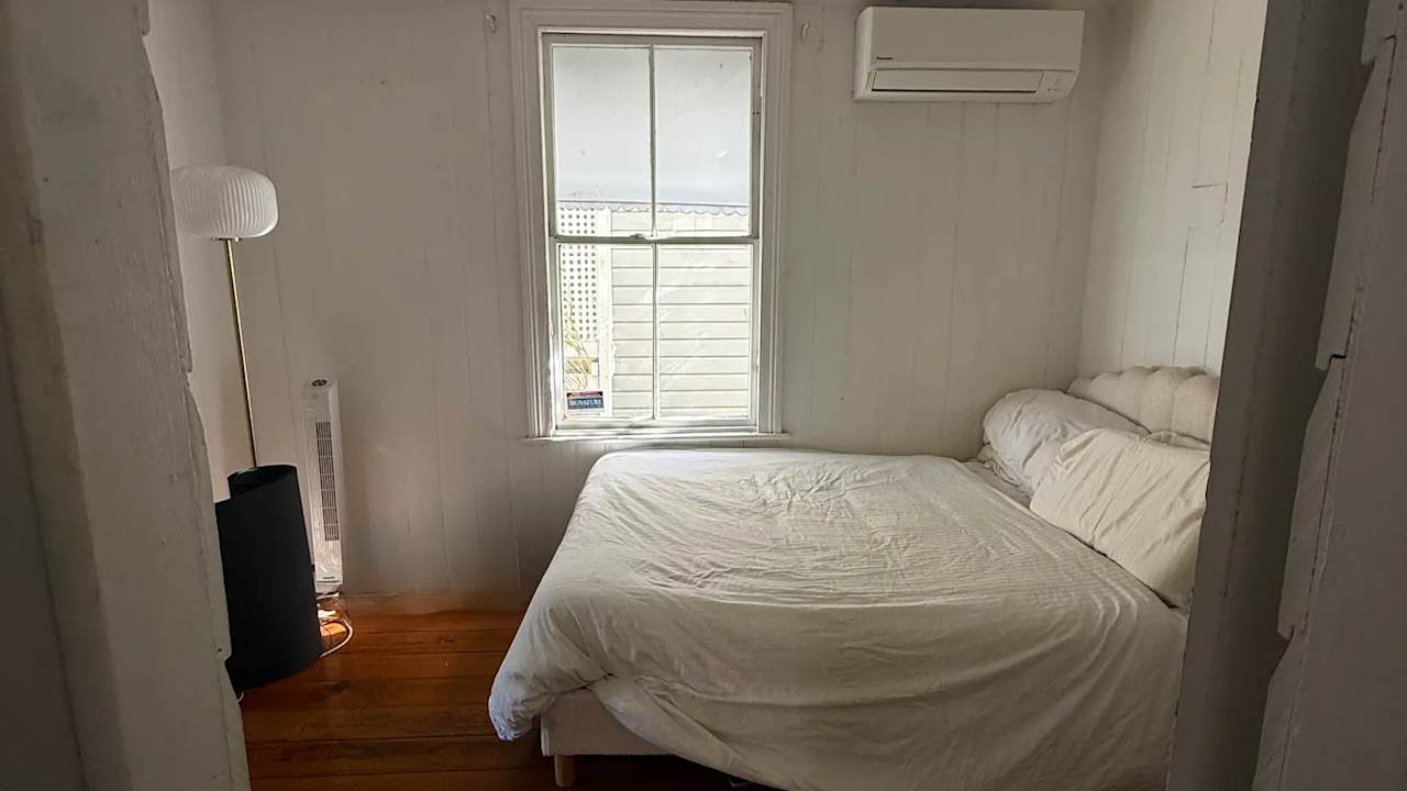 Unfurnished room in a share house