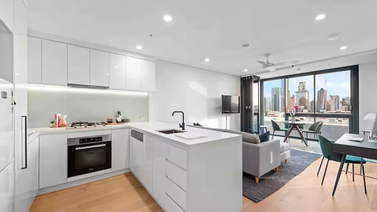 Whole property with 2 rooms for rent