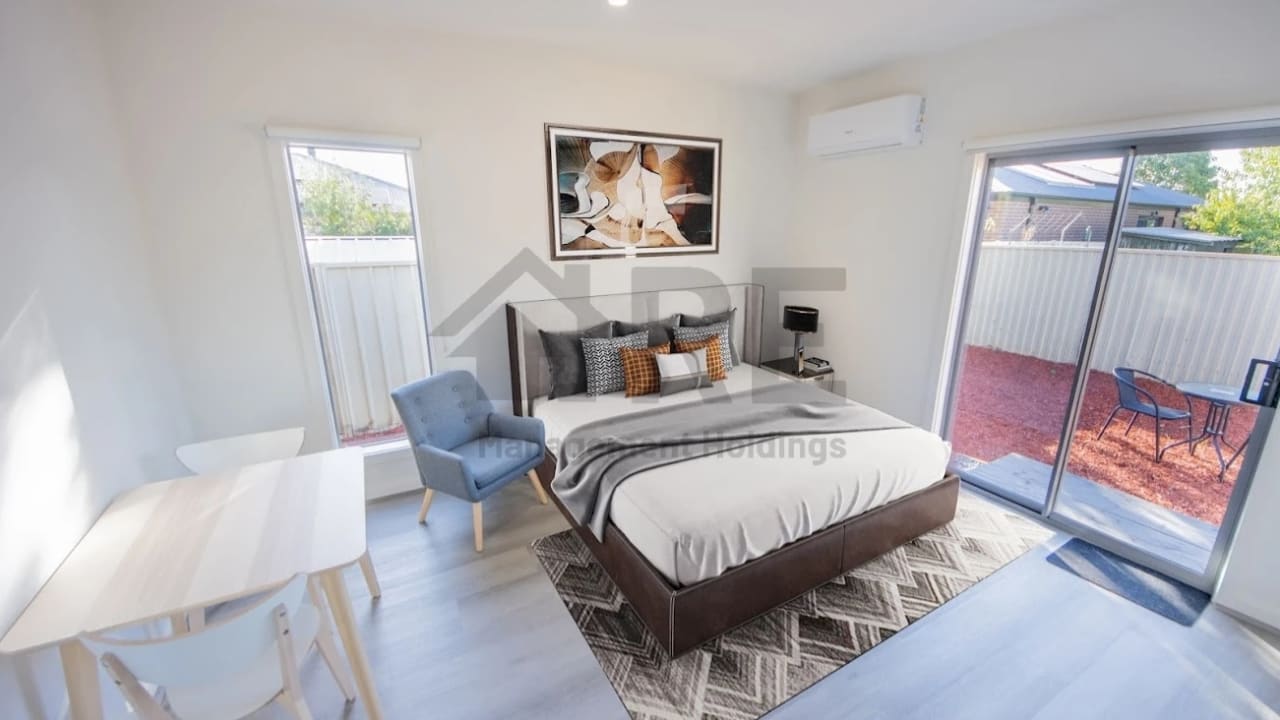 Furnished room with ensuite in a share house