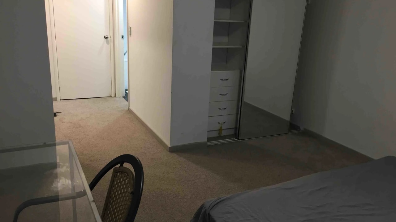Furnished room with ensuite in a flatshare