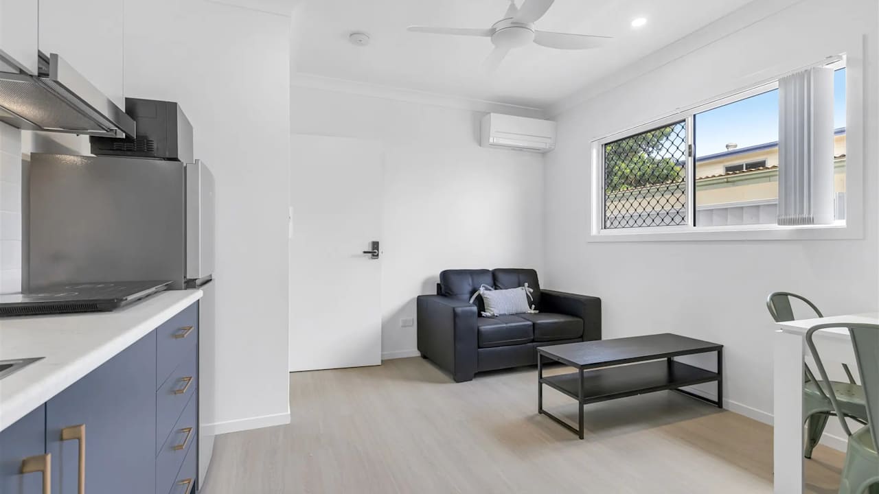 Furnished room studio flat for rent