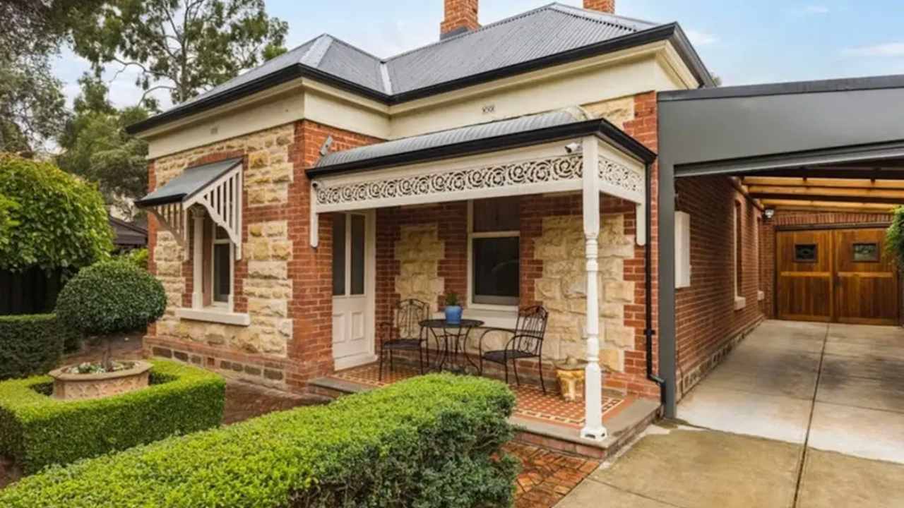 Room in a share house