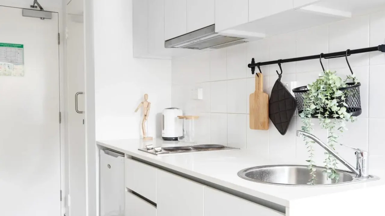 Furnished room studio flat for rent