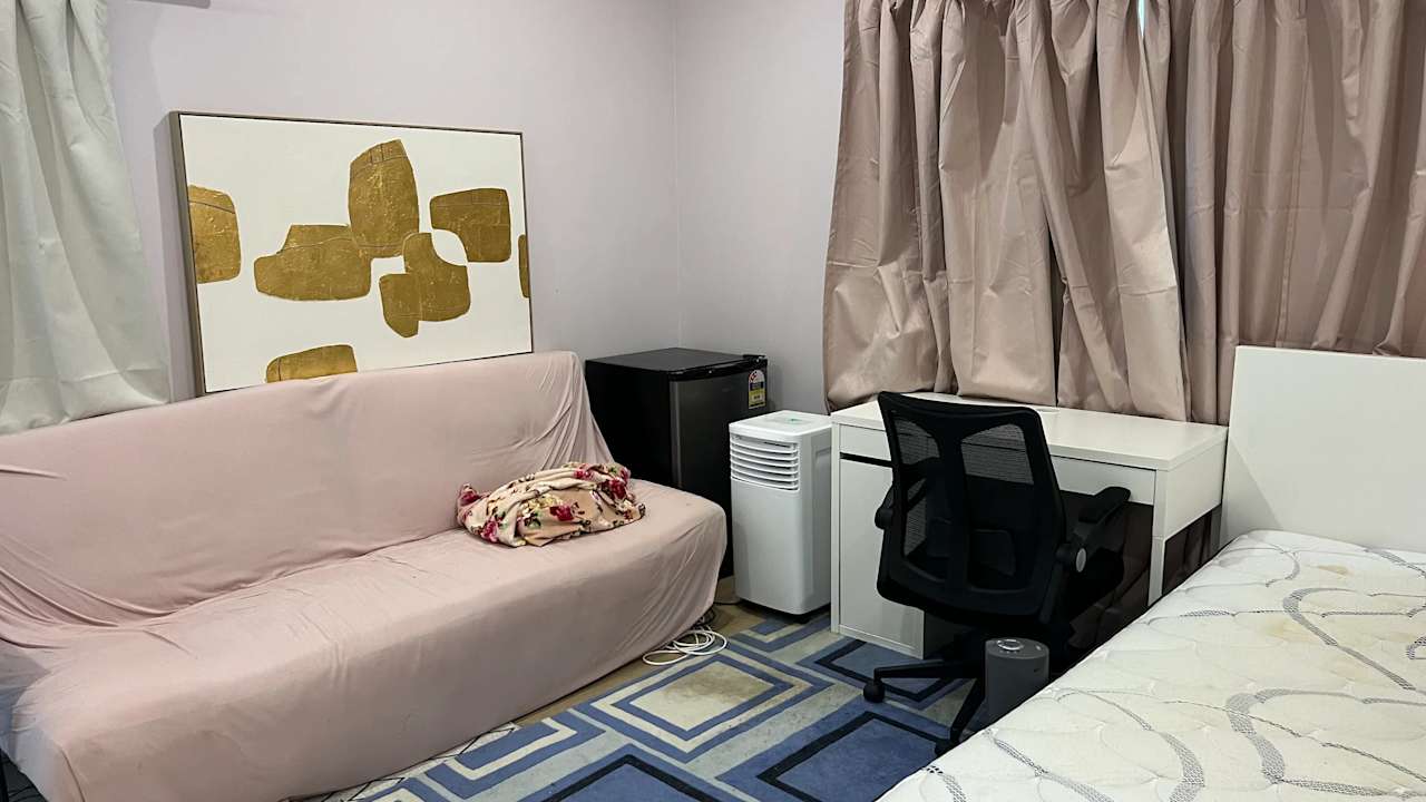 Furnished room with ensuite in a share house