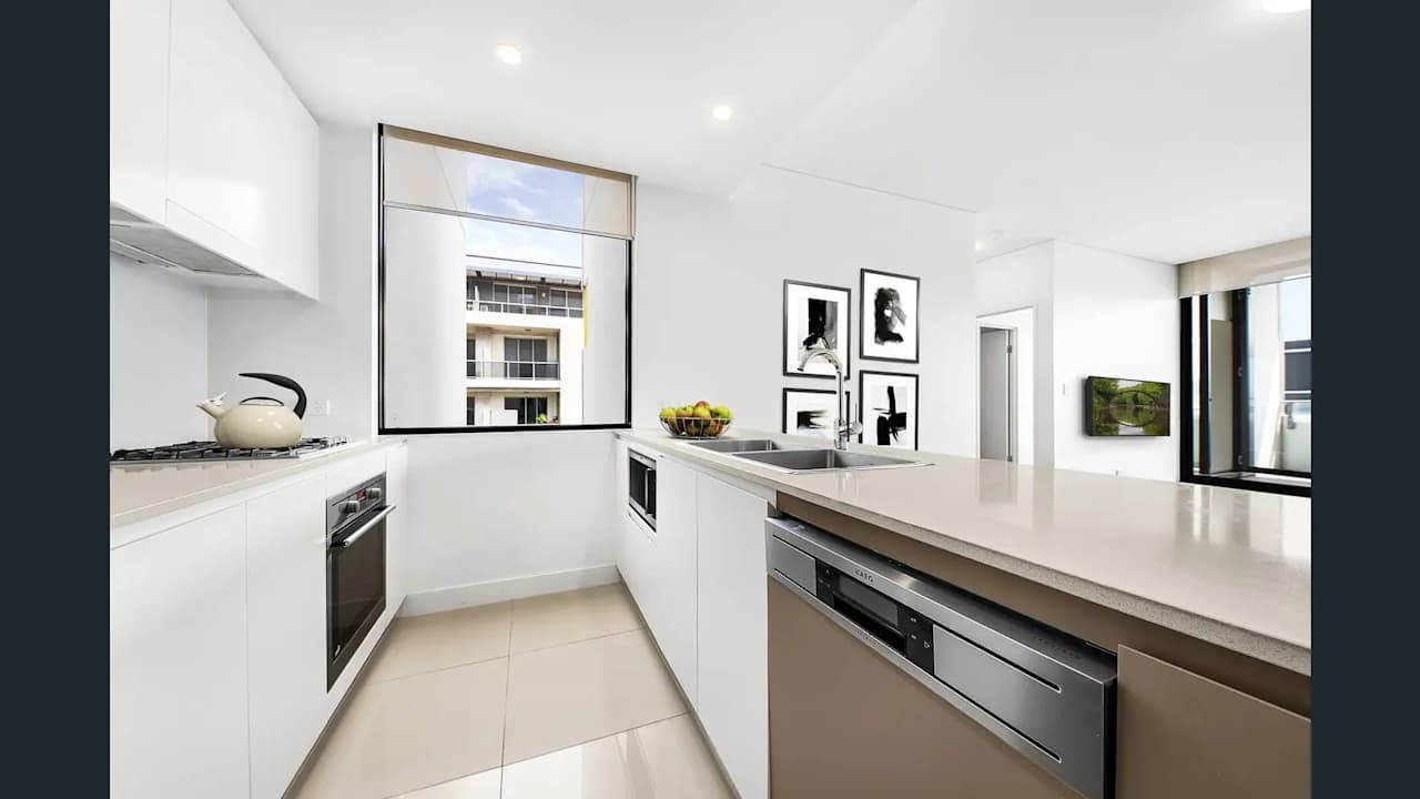 Furnished room in a flatshare