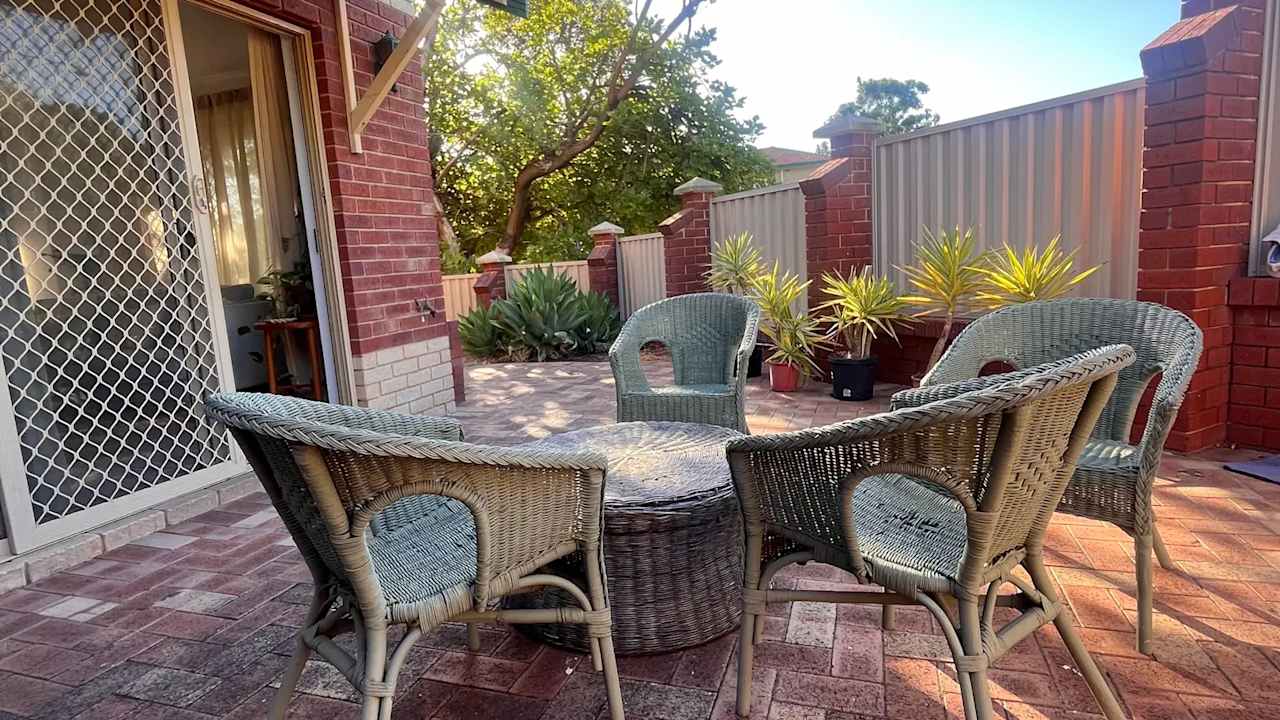 Room in a share house