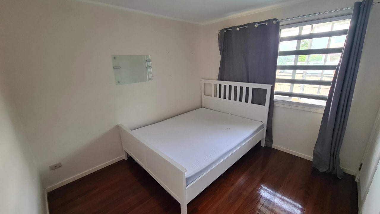 Room in a share house