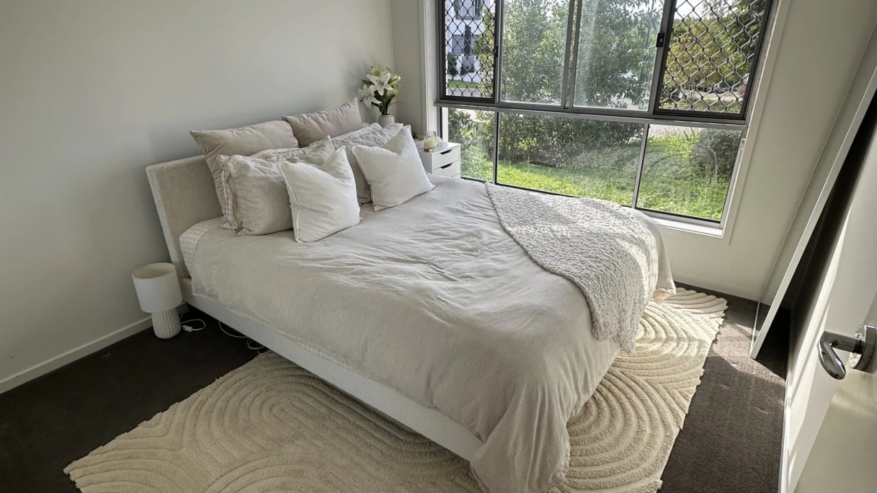 Unfurnished room in a share house