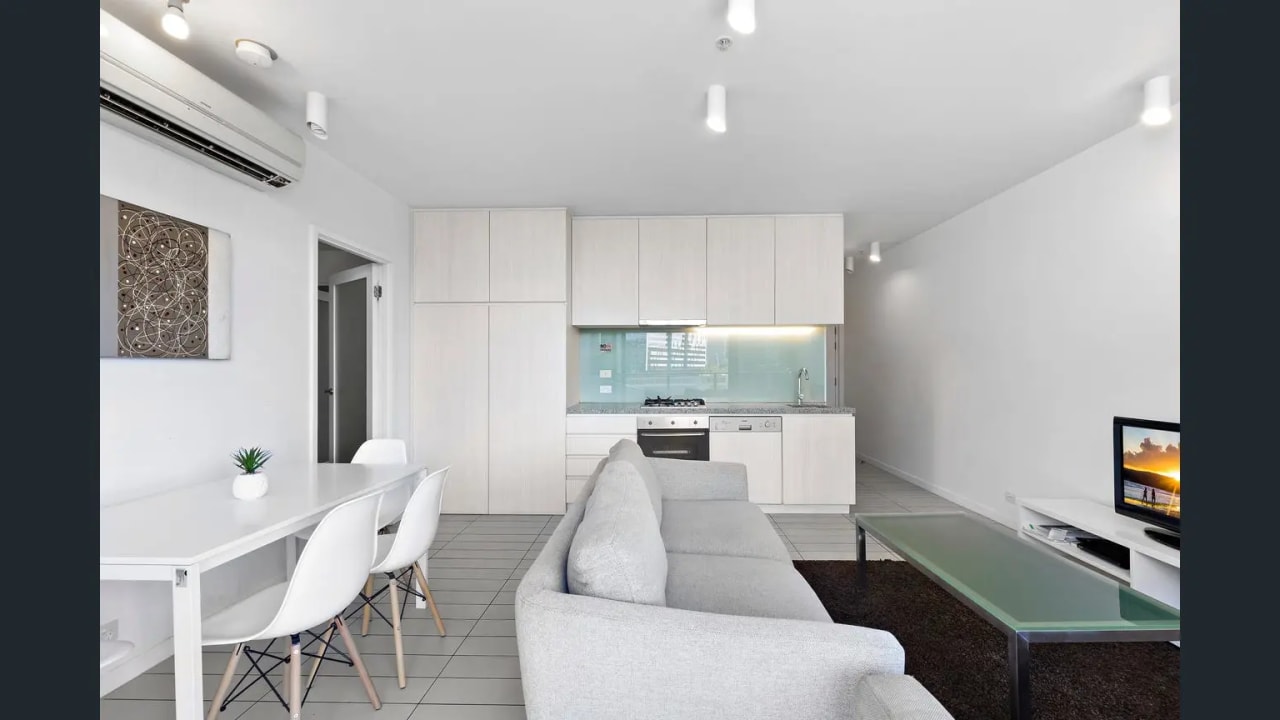 Furnished room with own bathroom