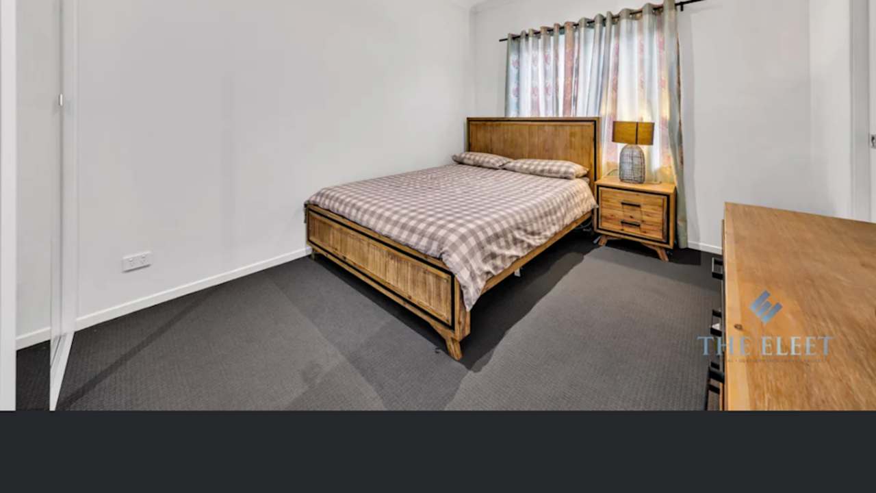 Room in a share house