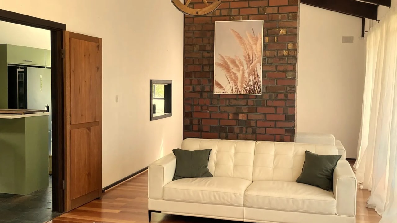 Room in a share house