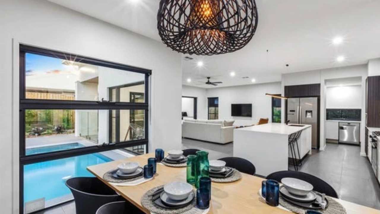 Room with ensuite in a share house