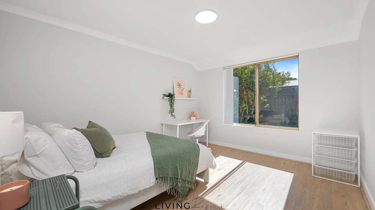 Furnished room in a share house