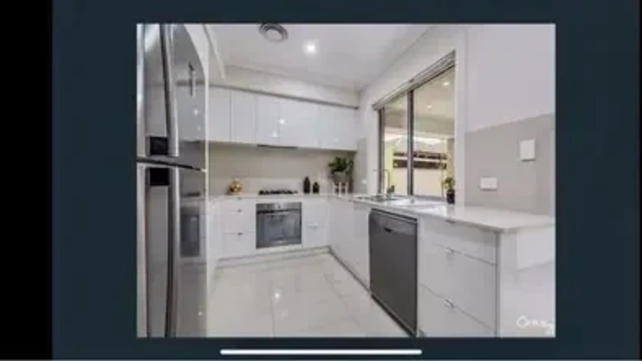 Room in a share house