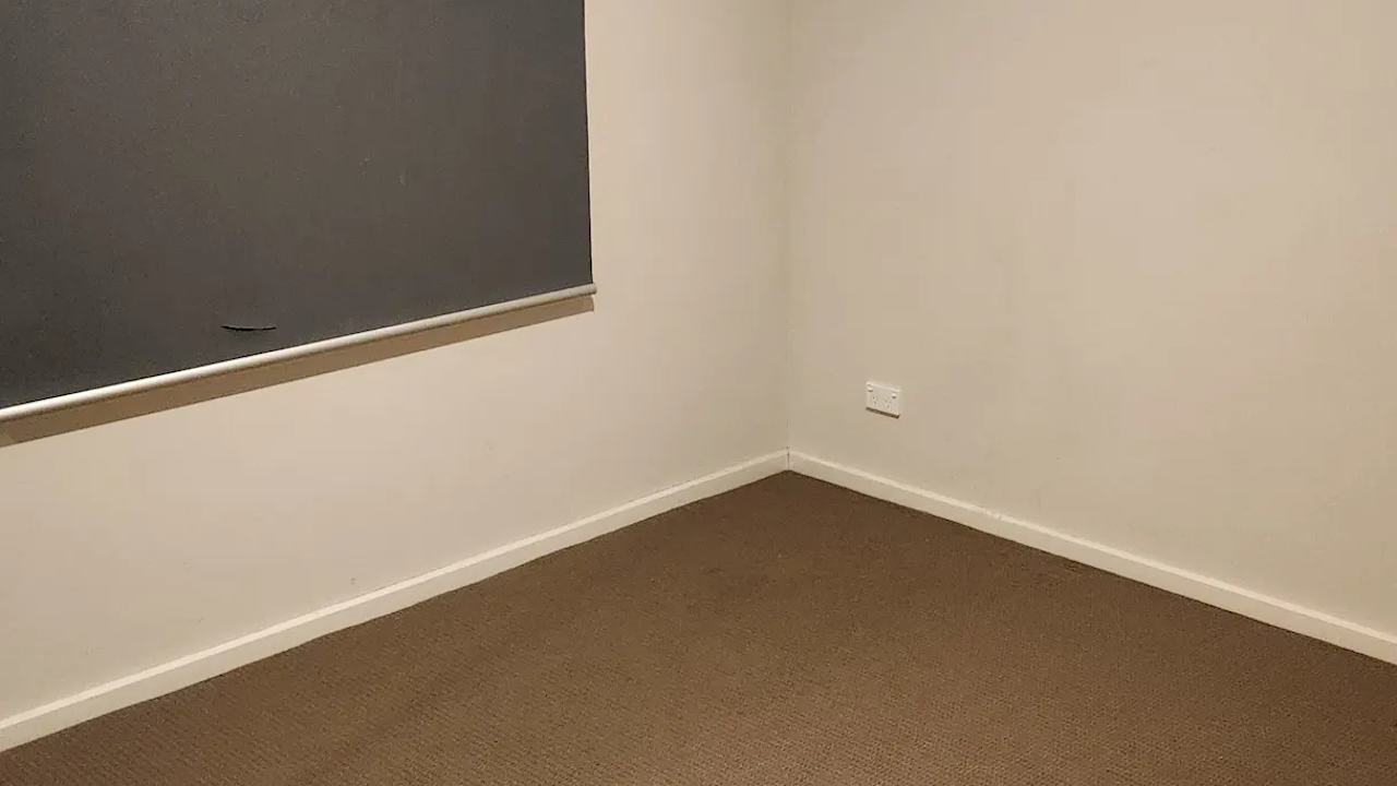 Unfurnished room with own bathroom