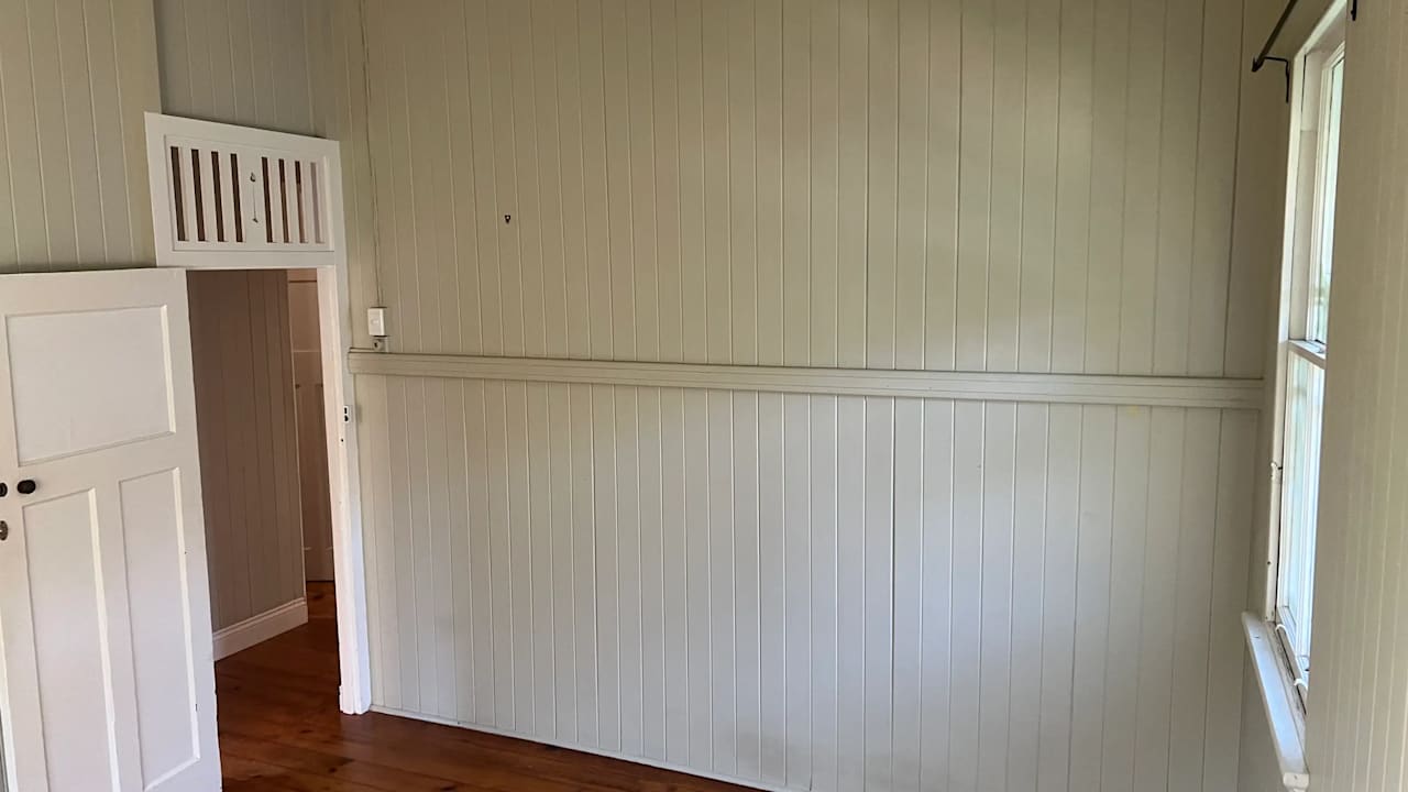 Unfurnished room in a share house