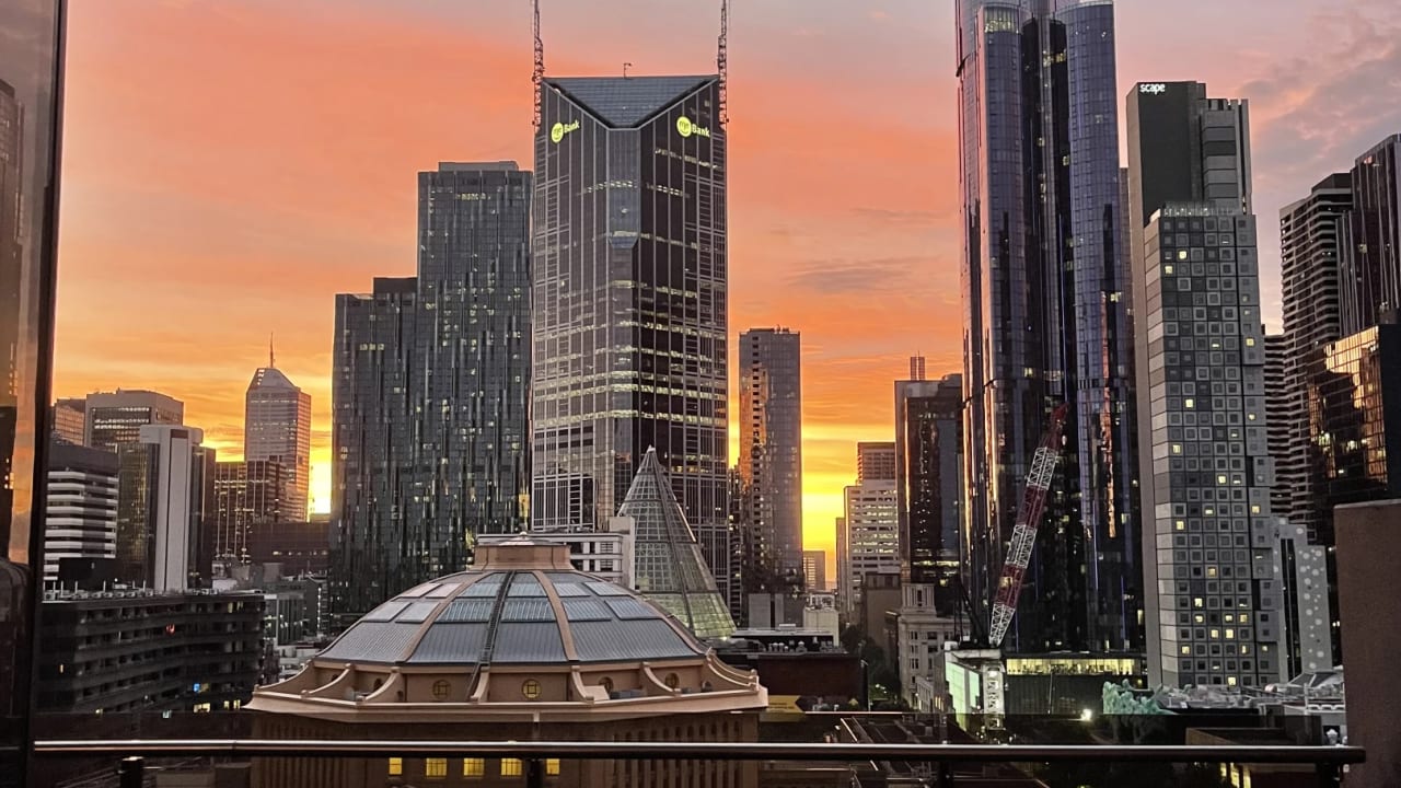 Furnished room with ensuite in a flatshare