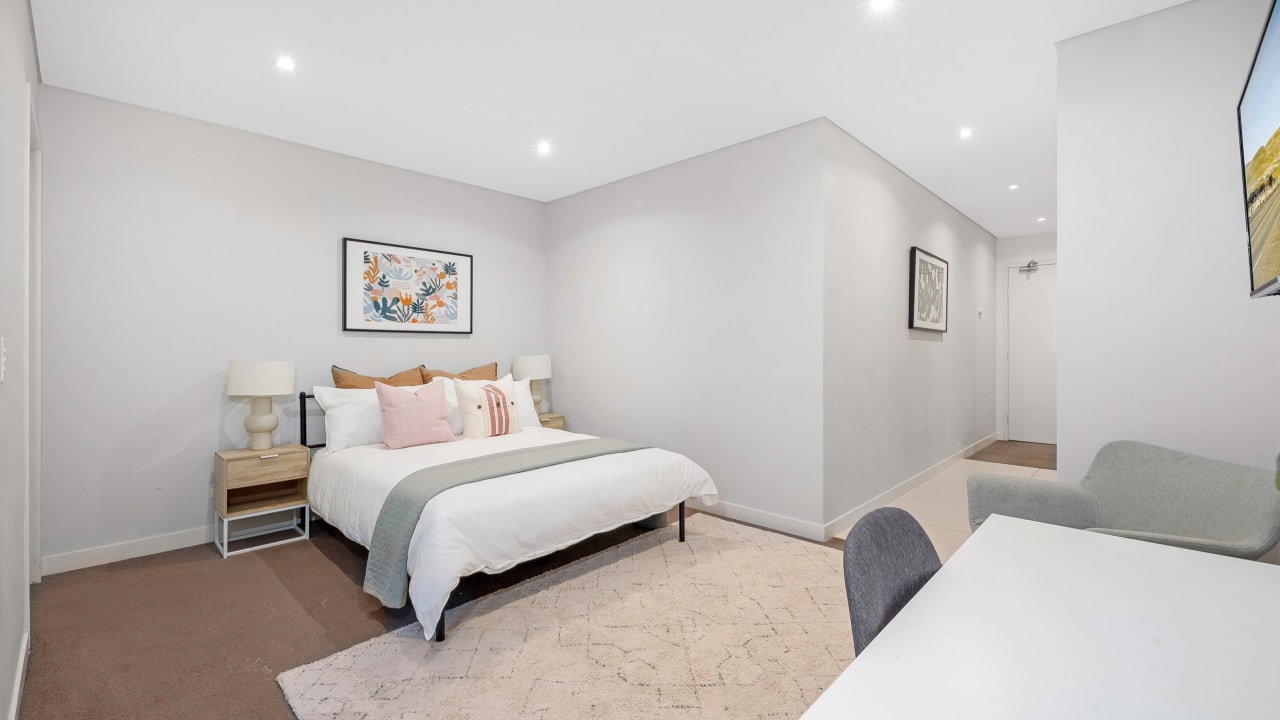 Room studio flat for rent