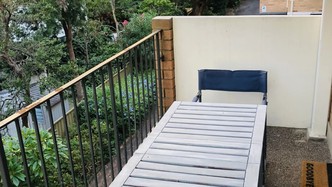 Furnished room in a flatshare