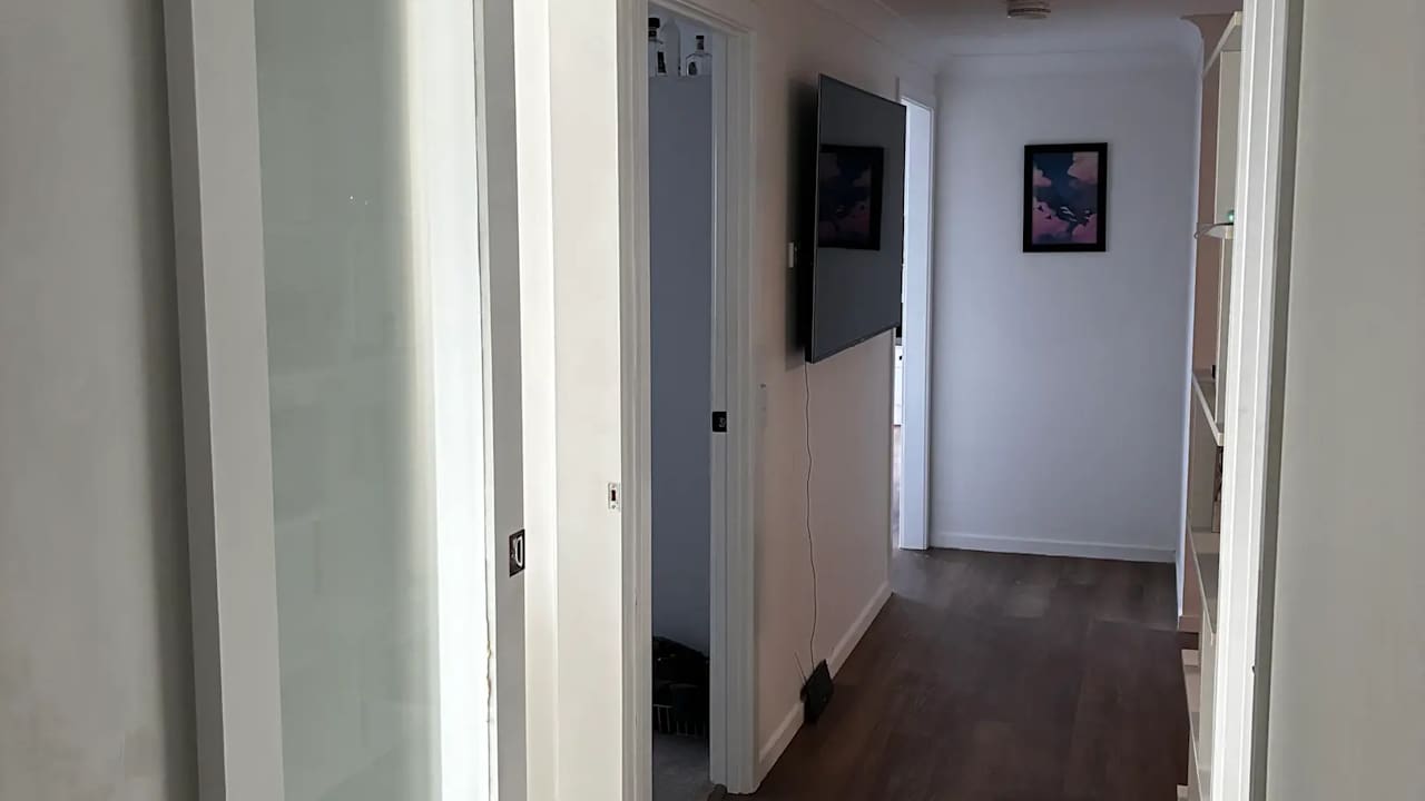 Furnished room in a flatshare