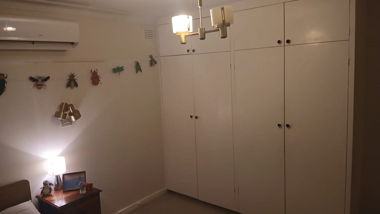 Room in a share house