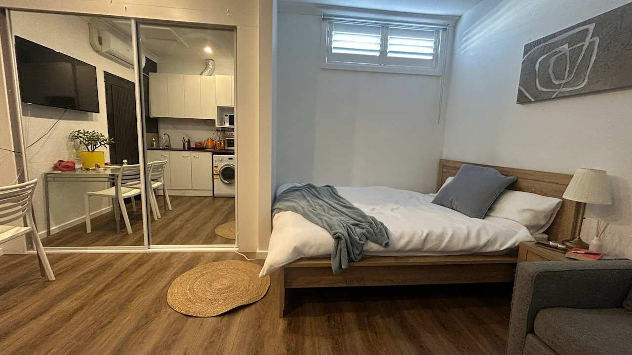 Furnished room studio flat for rent
