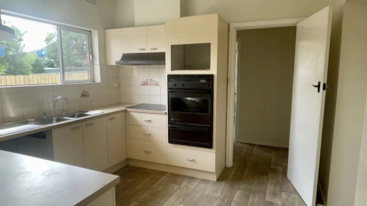 Room in a share house