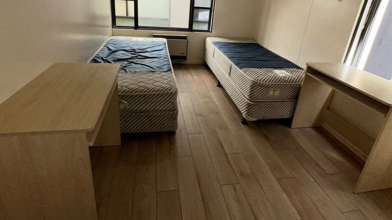 Furnished room in a flatshare
