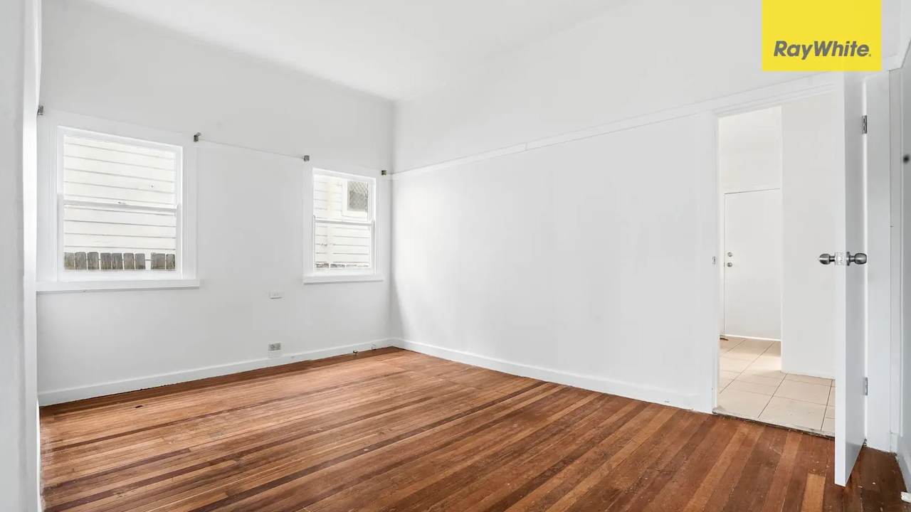 Whole property with 3 rooms for rent