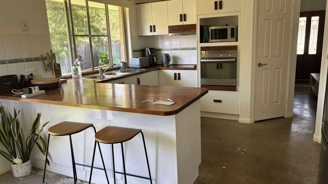 Room in a share house