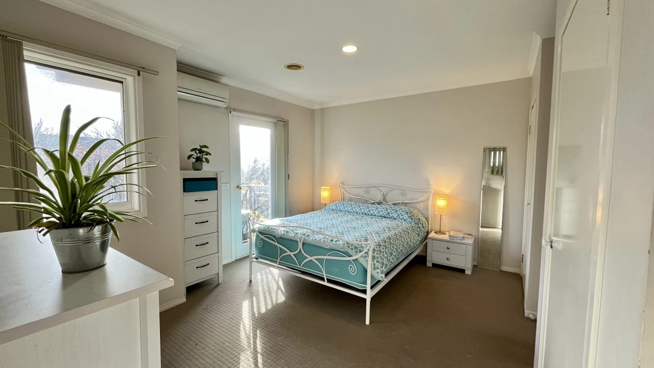 Whole property with 3 rooms for rent