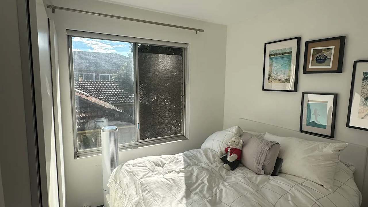Furnished room in a flatshare