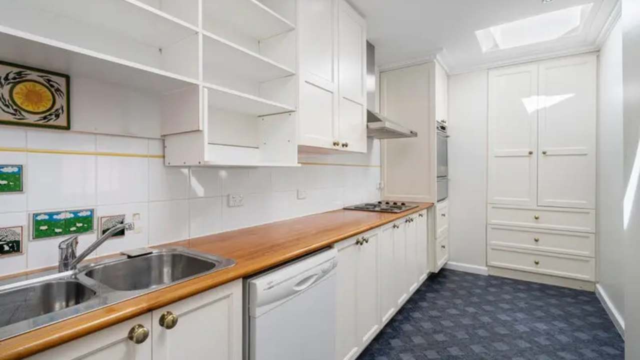 Room with ensuite in a share house