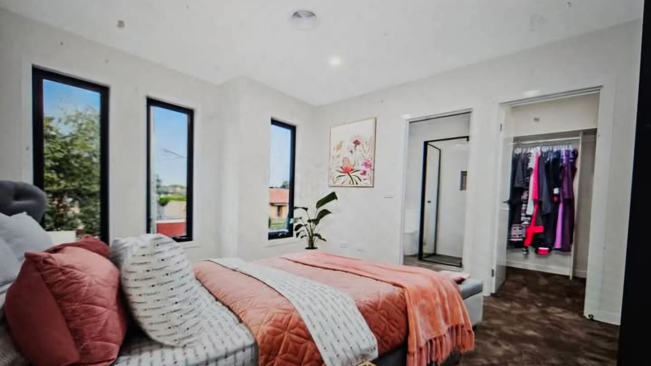 Furnished room with ensuite in a share house