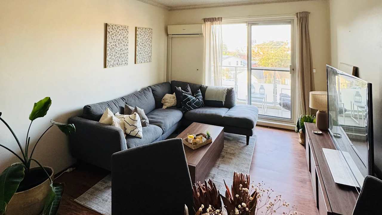 Furnished room in a flatshare