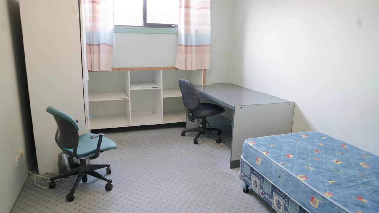 Furnished room in a share house