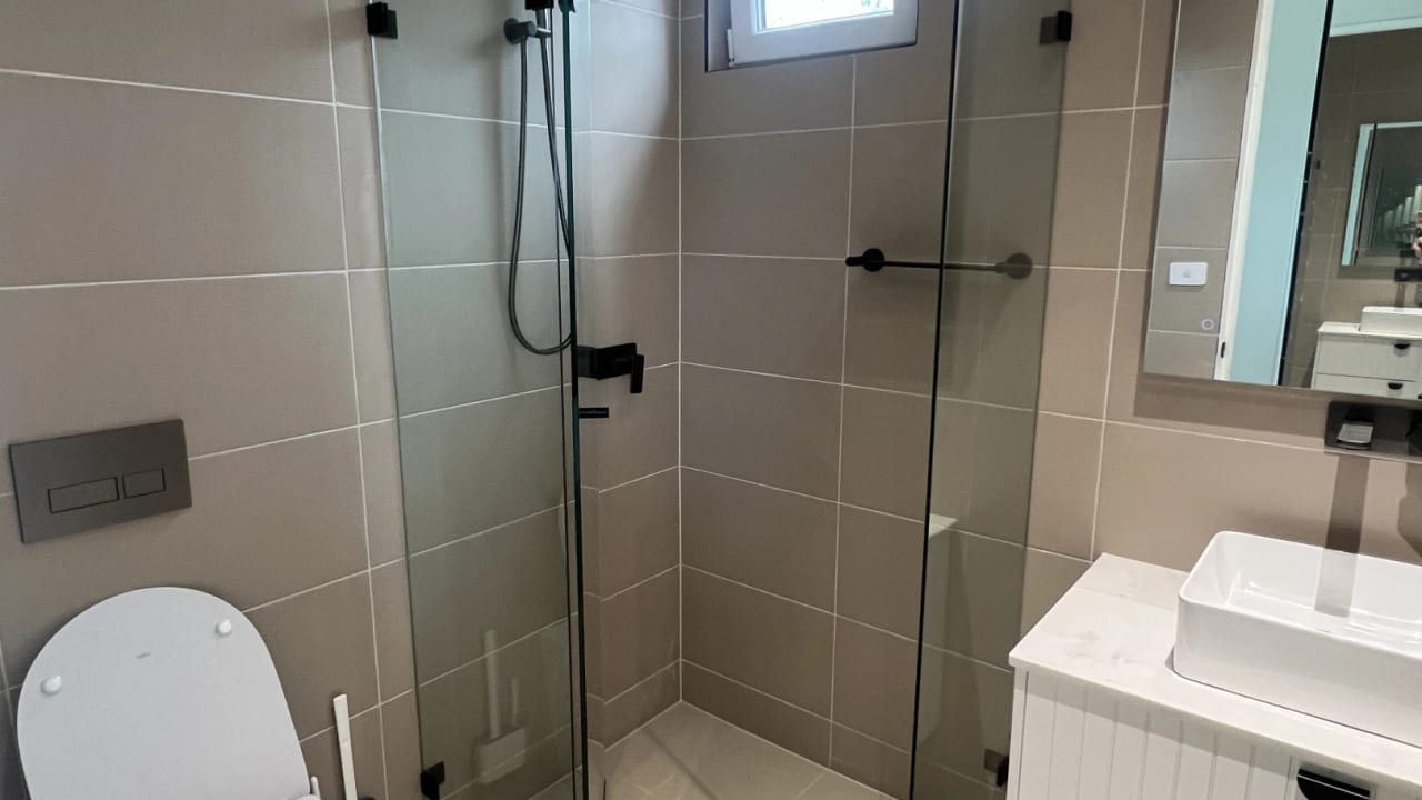 Furnished room granny flat for rent