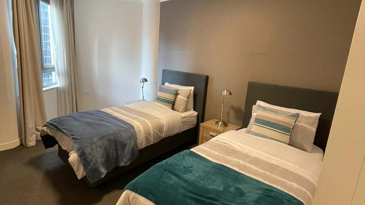 Furnished room in a flatshare