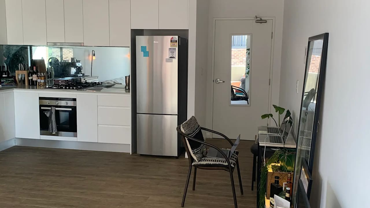 Whole property with 2 rooms for rent