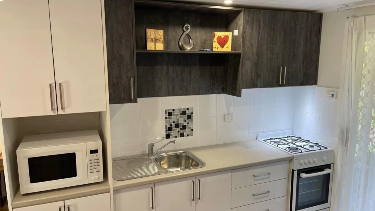 Furnished room studio flat for rent
