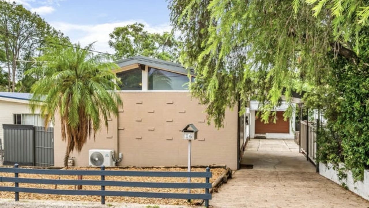 Furnished room studio flat for rent