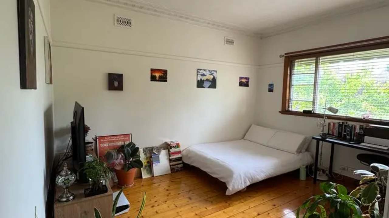 Unfurnished room in a share house