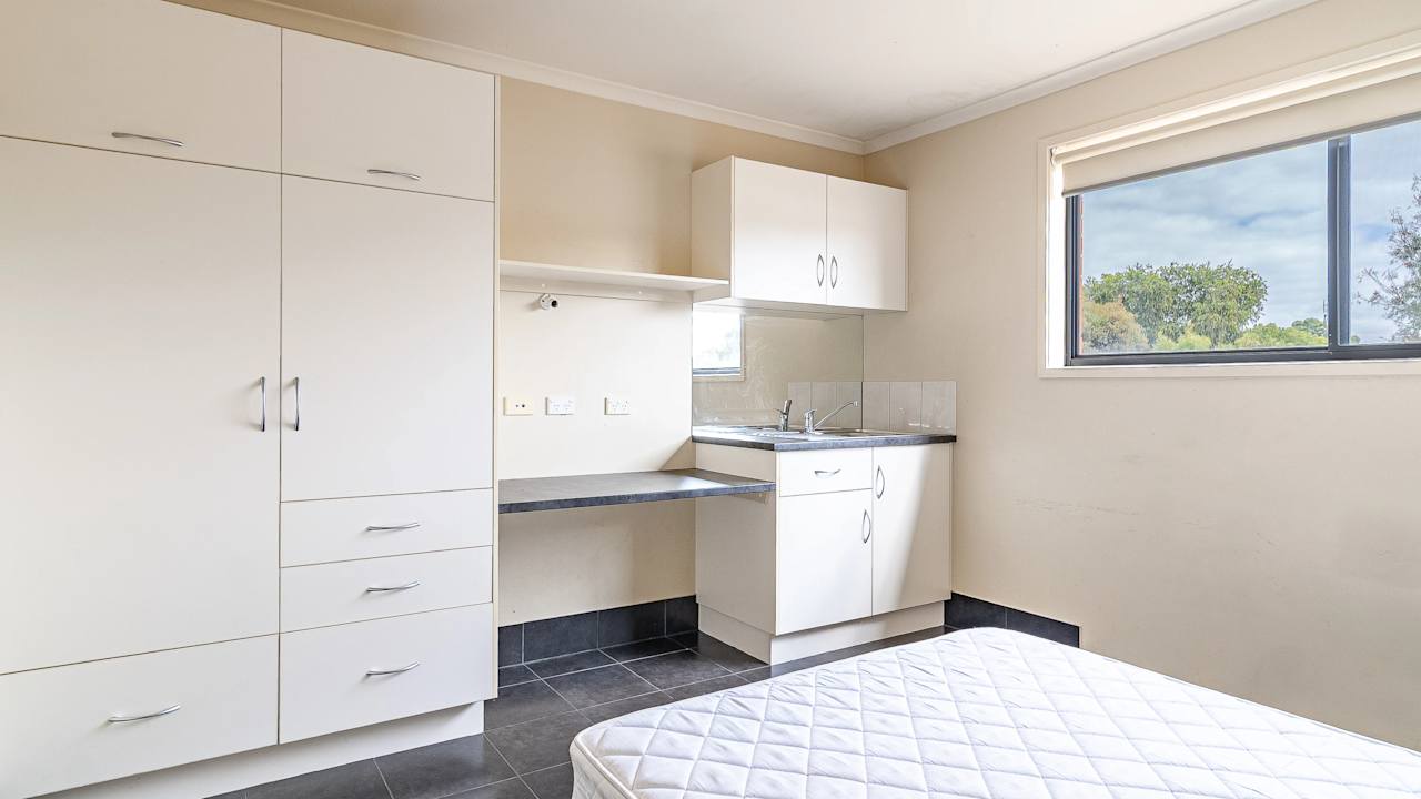 Furnished room in a share house