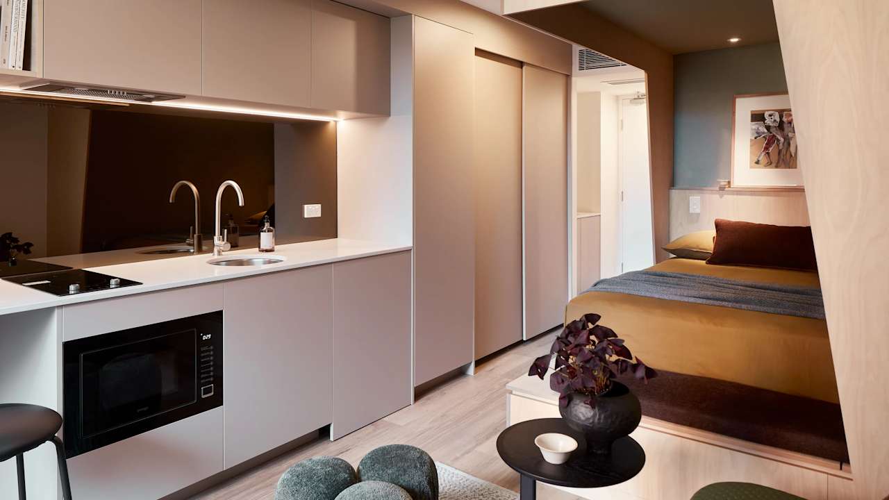 Furnished room studio flat for rent