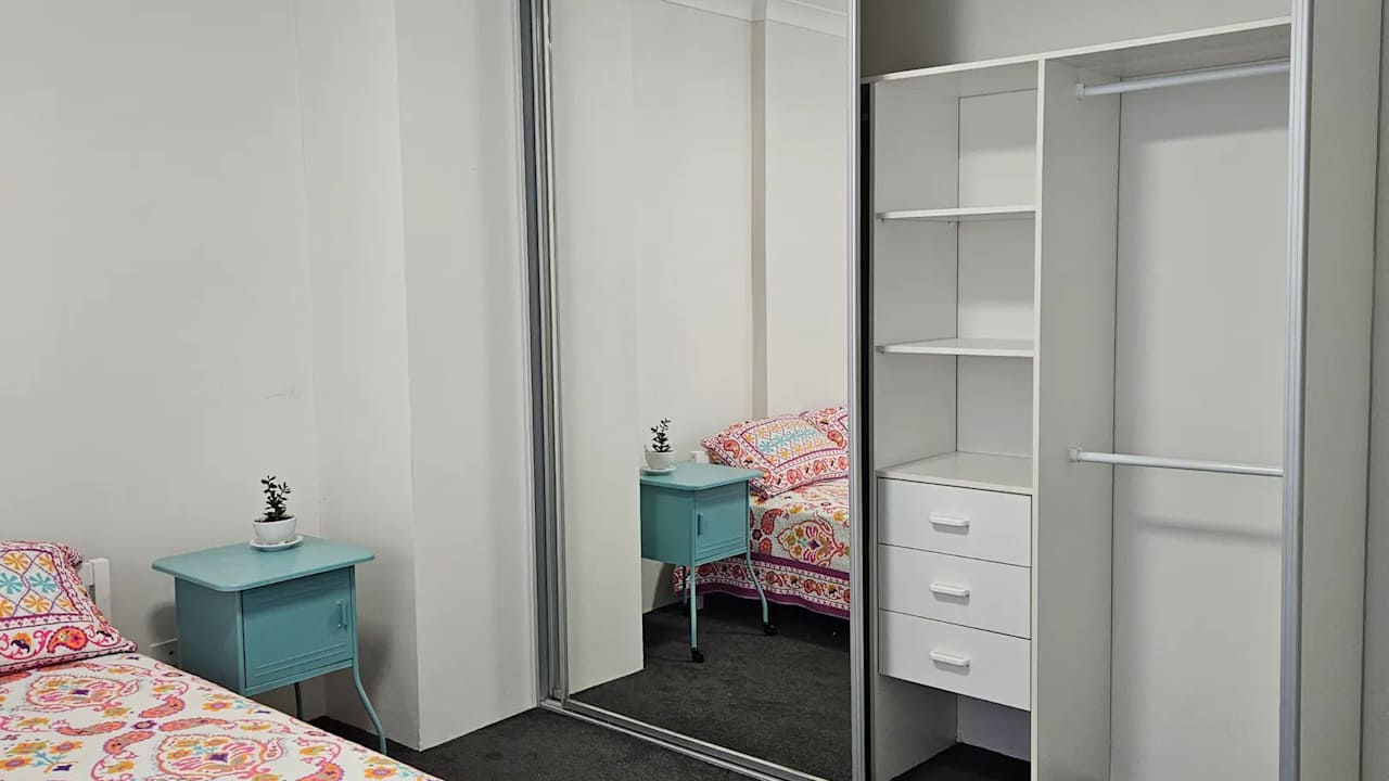 Furnished room with ensuite in a flatshare